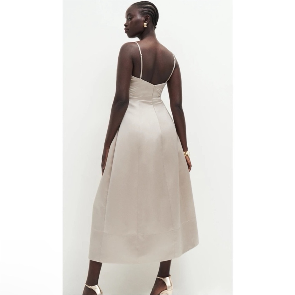 NWT Reformation Kayden Dress in Champagne - Picture 10 of 10